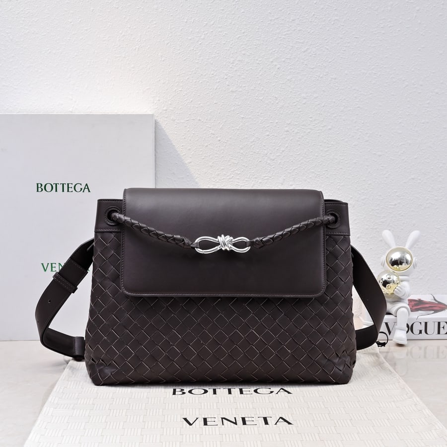 Bottega Veneta Andiamo catalog photo, album reference 785568