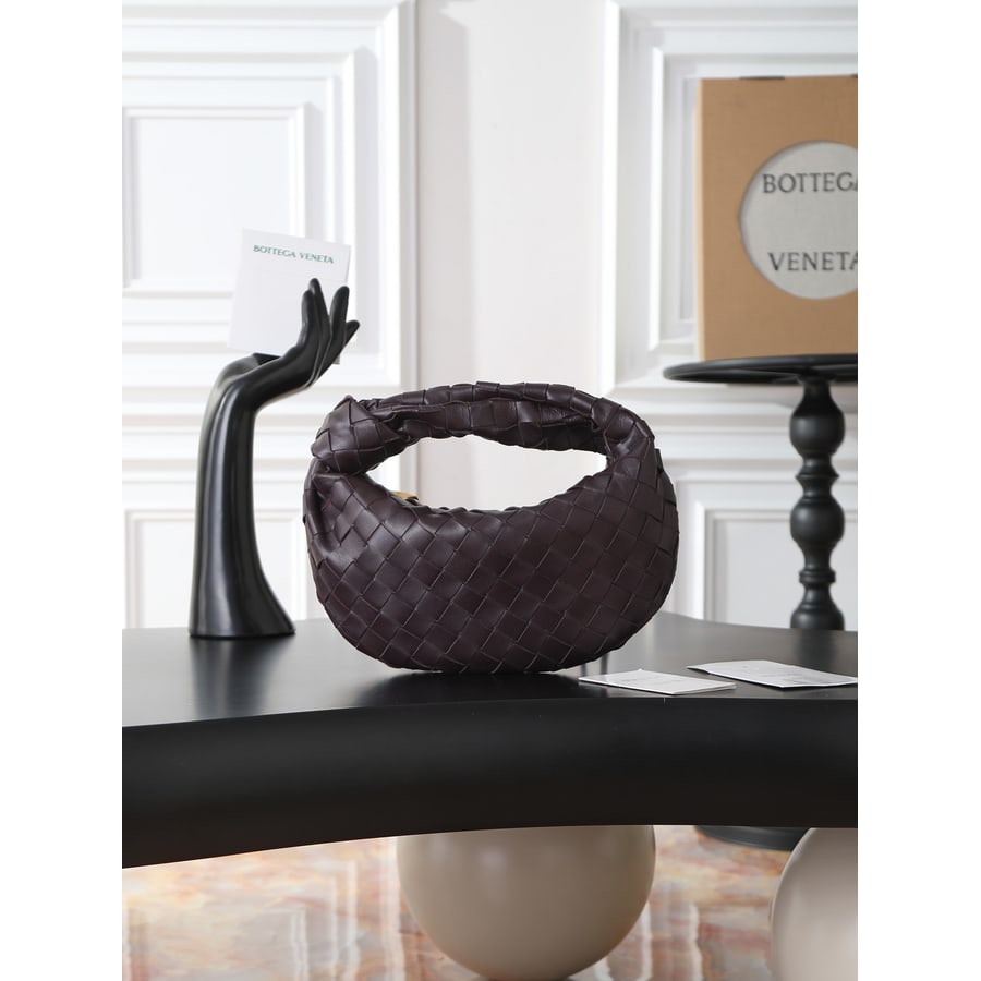 Bottega Veneta Jodie catalog photo, album reference 785734
