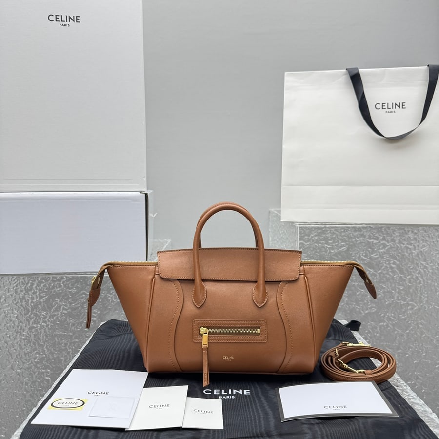 Celine Luggage catalog photo, album reference 766009
