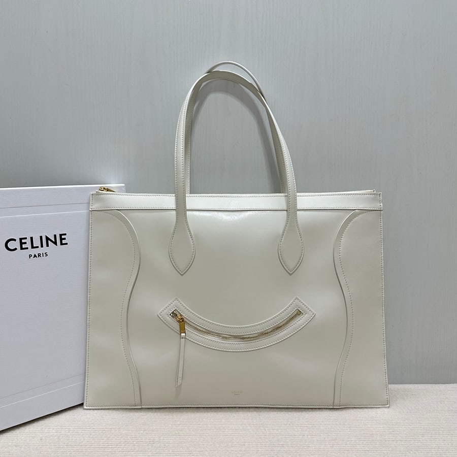 Celine Luggage catalog photo, album reference 772316