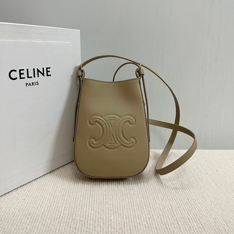 Celine Triomphe catalog photo, album reference 772364