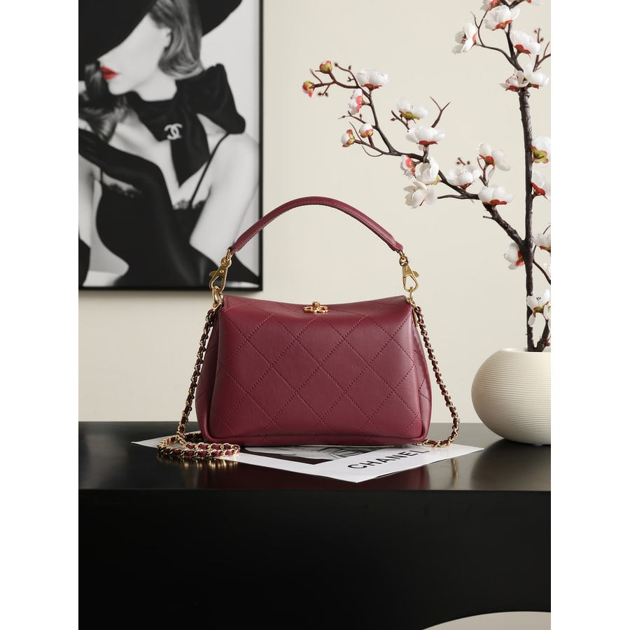 Chanel 2.55 Reissue catalog photo, album reference 794626