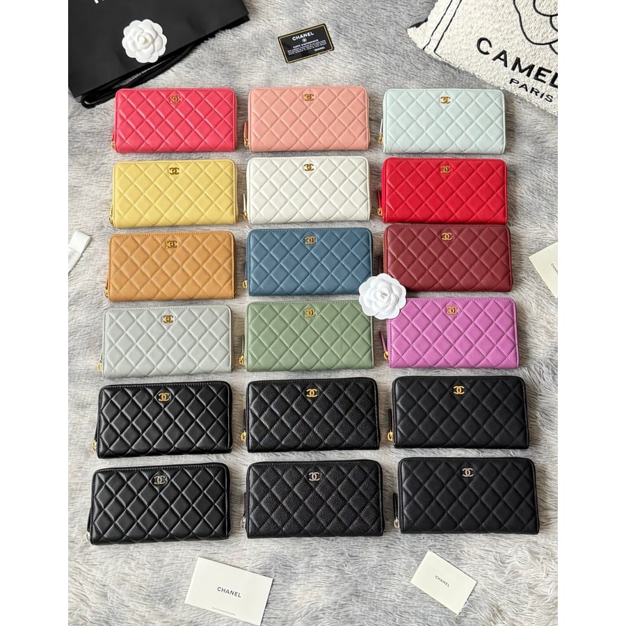 Chanel Classic Flap Medium catalog photo, album reference 797458