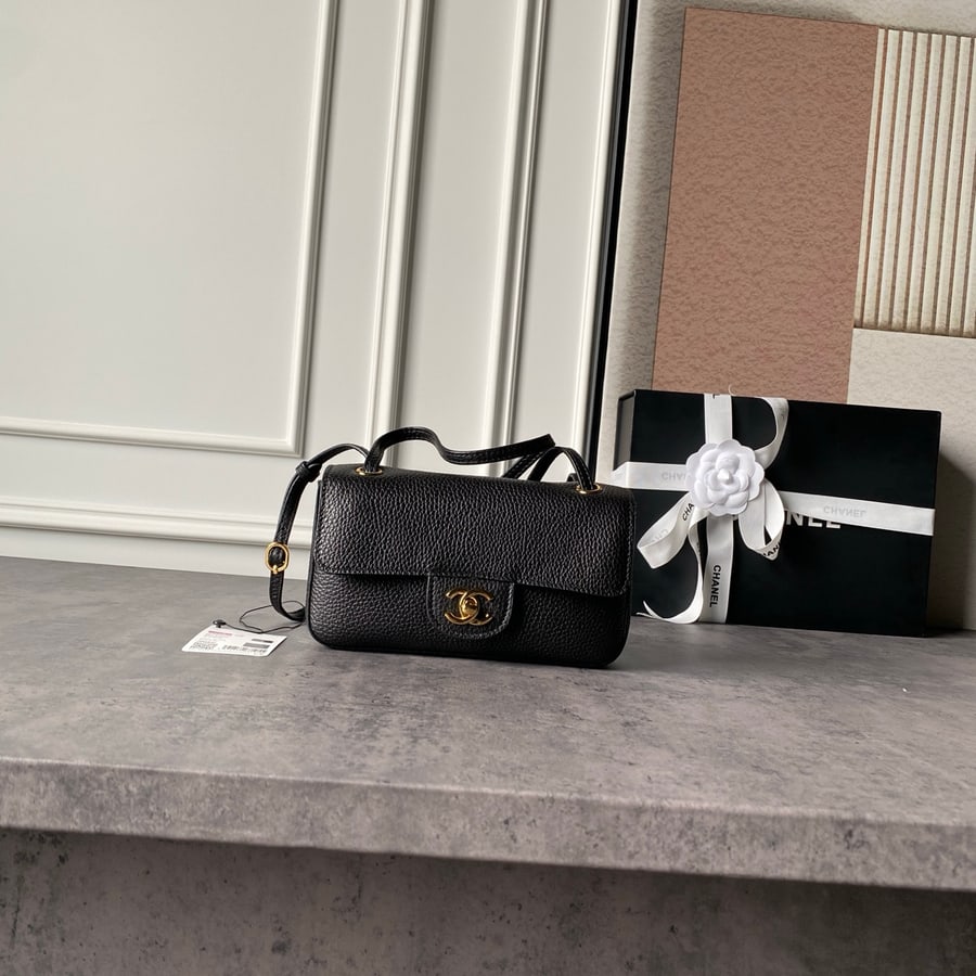 Chanel Mini Classic Flap catalog photo, album reference 794651