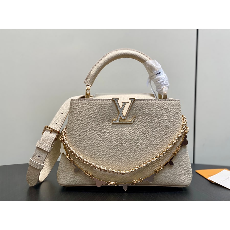 Louis Vuitton Capucines BB catalog photo, album reference 790771