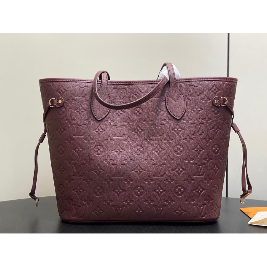 Louis Vuitton Neverfull MM catalog photo, album reference 799520