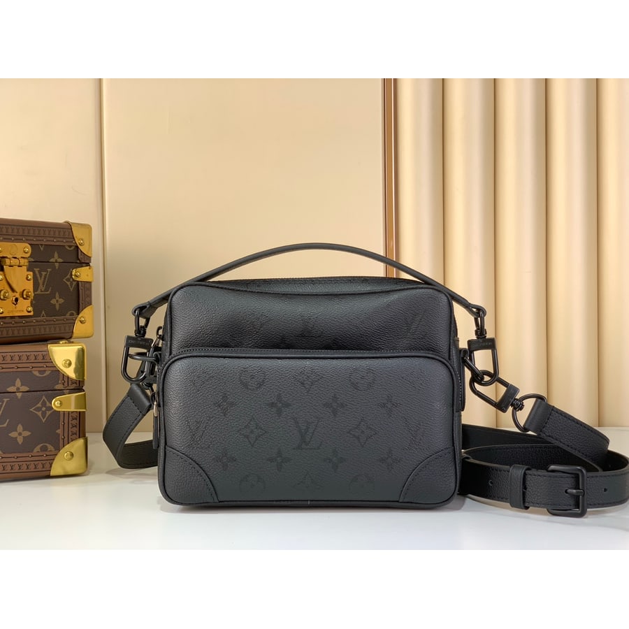 Louis Vuitton Pochette Métis catalog photo, album reference 790760