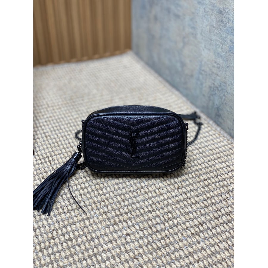 Saint Laurent Lou Camera Bag catalog photo, album reference 785777