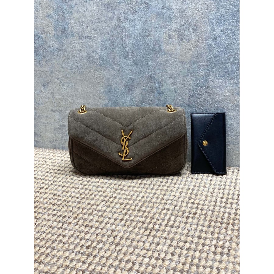 Saint Laurent LouLou catalog photo, album reference 785795