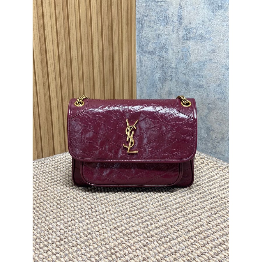 Saint Laurent Niki catalog photo, album reference 770874