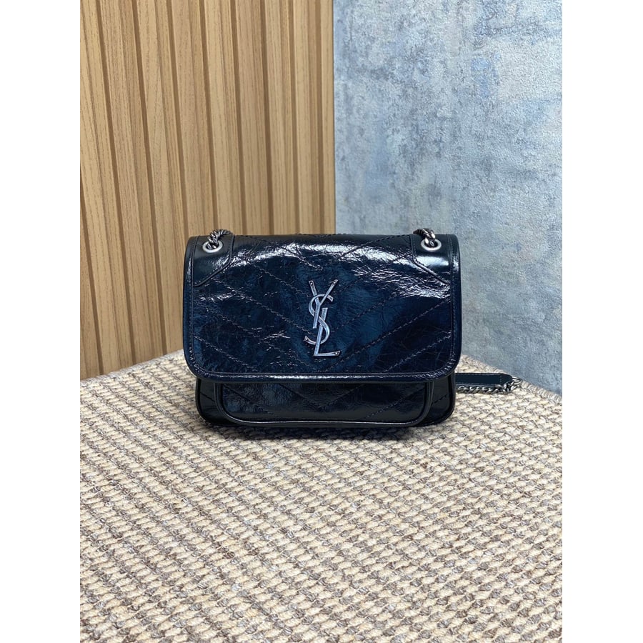 Saint Laurent Niki catalog photo, album reference 770878