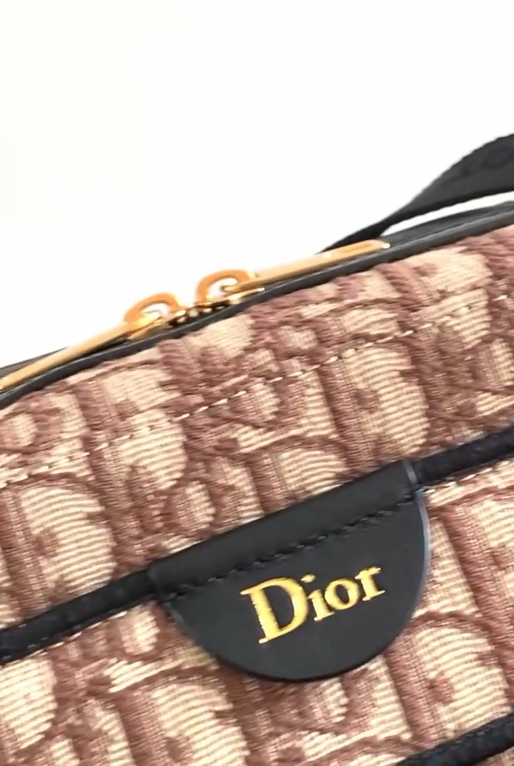 652 Brown Oblique print bag video thumbnail